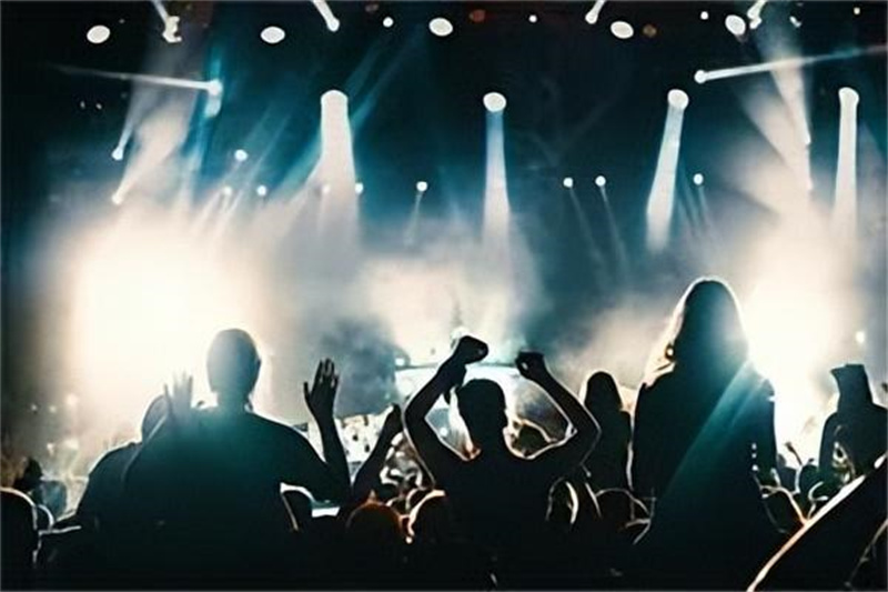 引領(lǐng)右腦品牌年度盛典 引領(lǐng)右腦品牌年度盛典